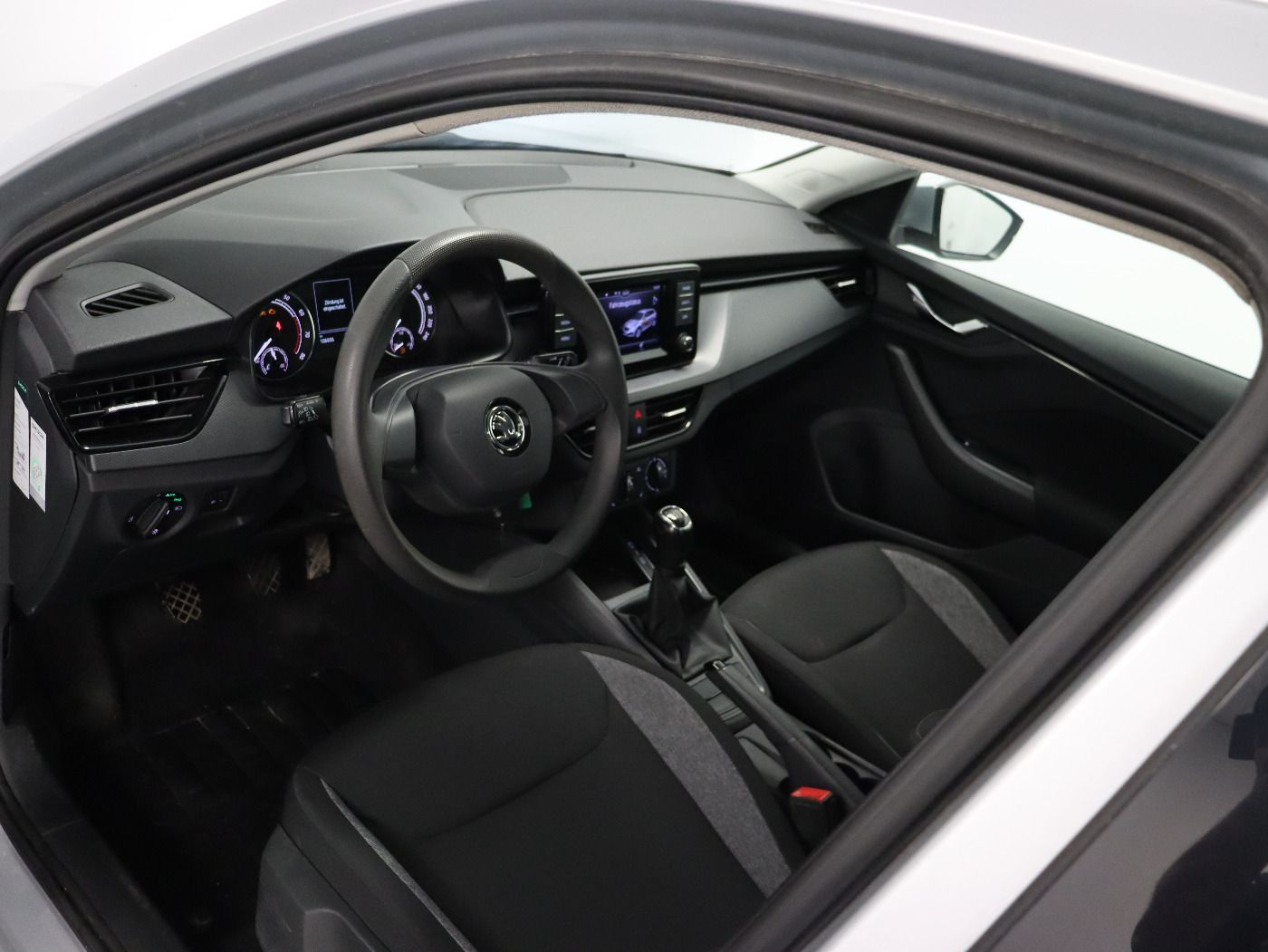 Fahrzeugabbildung SKODA Kamiq 1.0TSI Active |W-Paket|PDC|SpurH|FLA