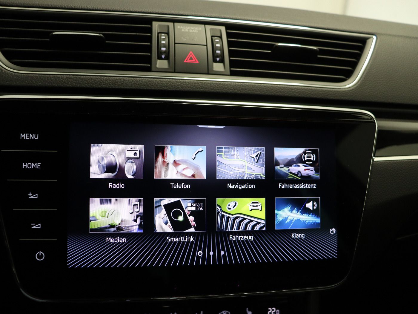 Fahrzeugabbildung SKODA Superb Combi 2.0 TDI 4x4 DSG Laurin & Klement L&