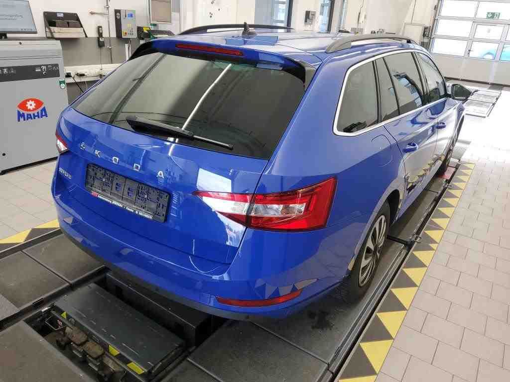 Fahrzeugabbildung SKODA Superb Combi 1.5 TSI Ambition |ACC|SpurH|LM|Navi