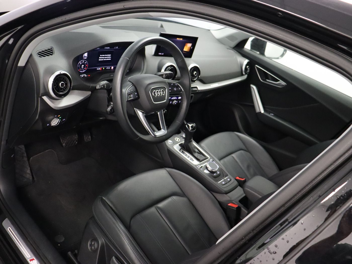 Fahrzeugabbildung Audi Q2 30 TDI S tronic S line |ACC|FLA|CarPlay|LM