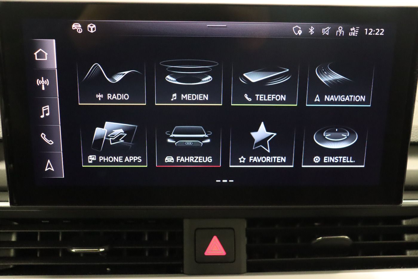 Fahrzeugabbildung Audi A4 Avant 40 TDI quattro S tronic advanced |Pano