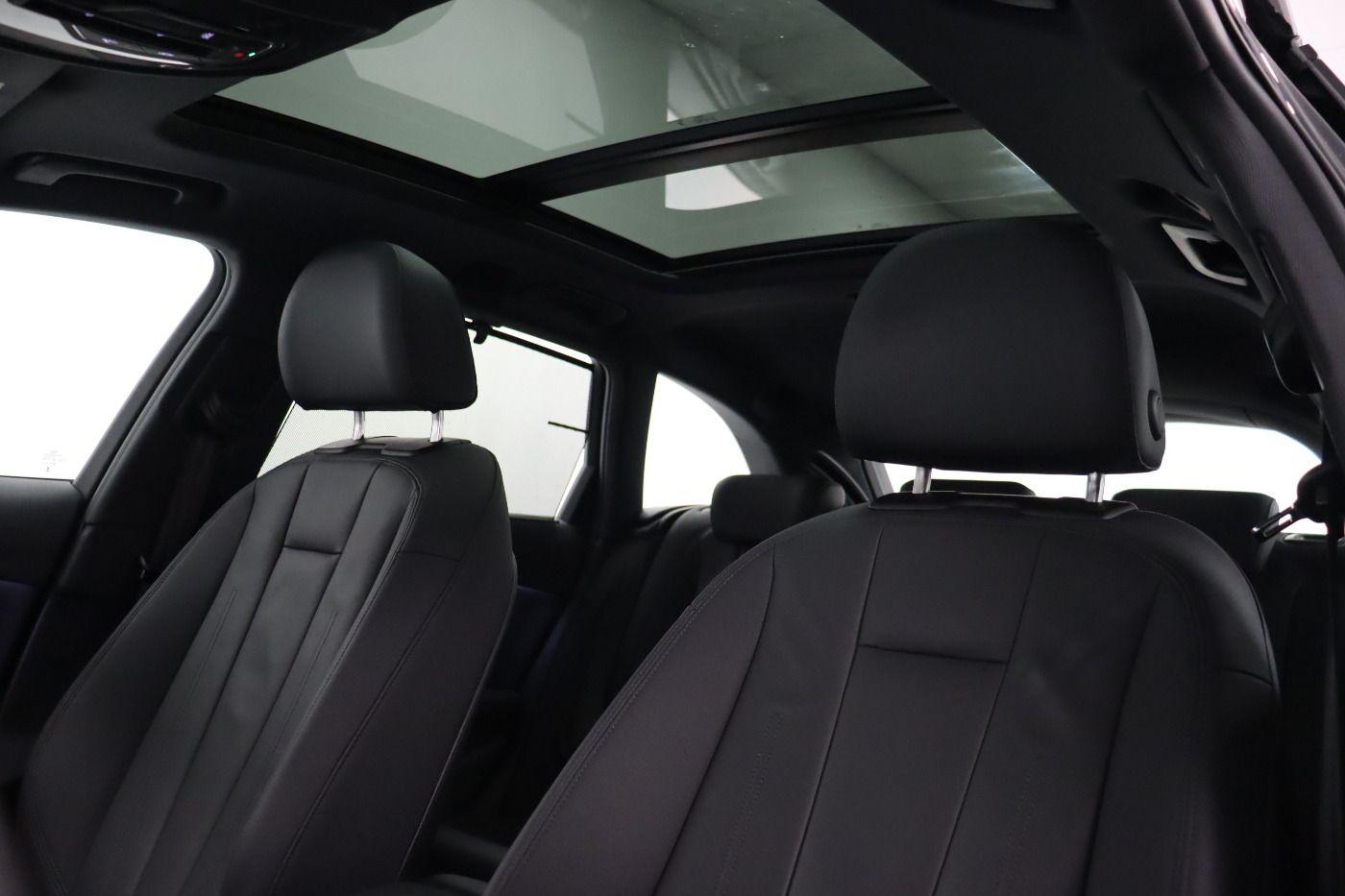 Fahrzeugabbildung Audi A4 Avant 40 TDI quattro S tronic advanced |Pano