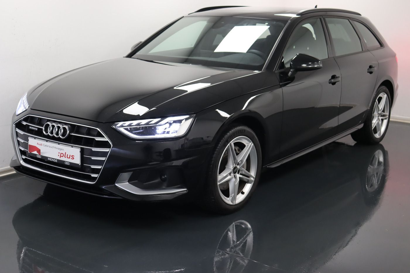 Fahrzeugabbildung Audi A4 Avant 40 TDI quattro S tronic advanced |Pano