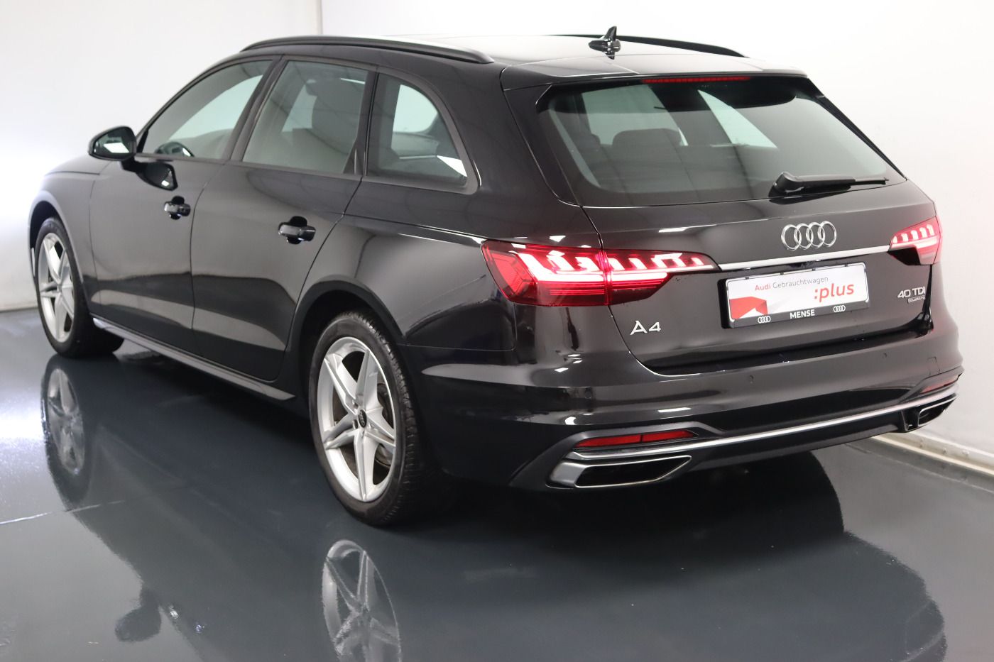 Fahrzeugabbildung Audi A4 Avant 40 TDI quattro S tronic advanced |Pano