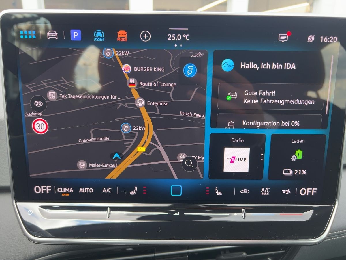Fahrzeugabbildung Volkswagen ID.3 Pro 59 kWh AHK Navi 360° ACC Keyless SHZG
