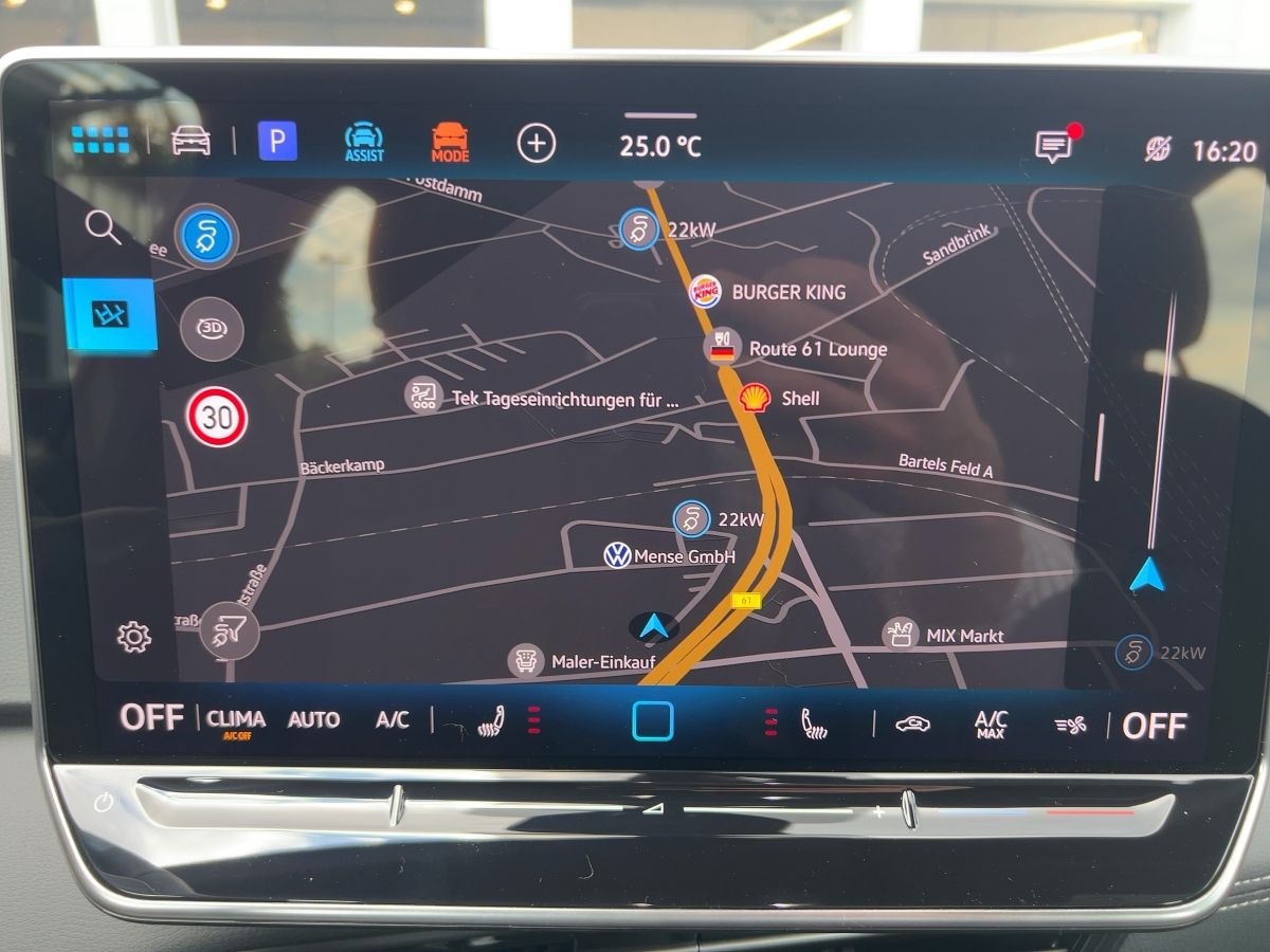 Fahrzeugabbildung Volkswagen ID.3 Pro 59 kWh AHK Navi 360° ACC Keyless SHZG