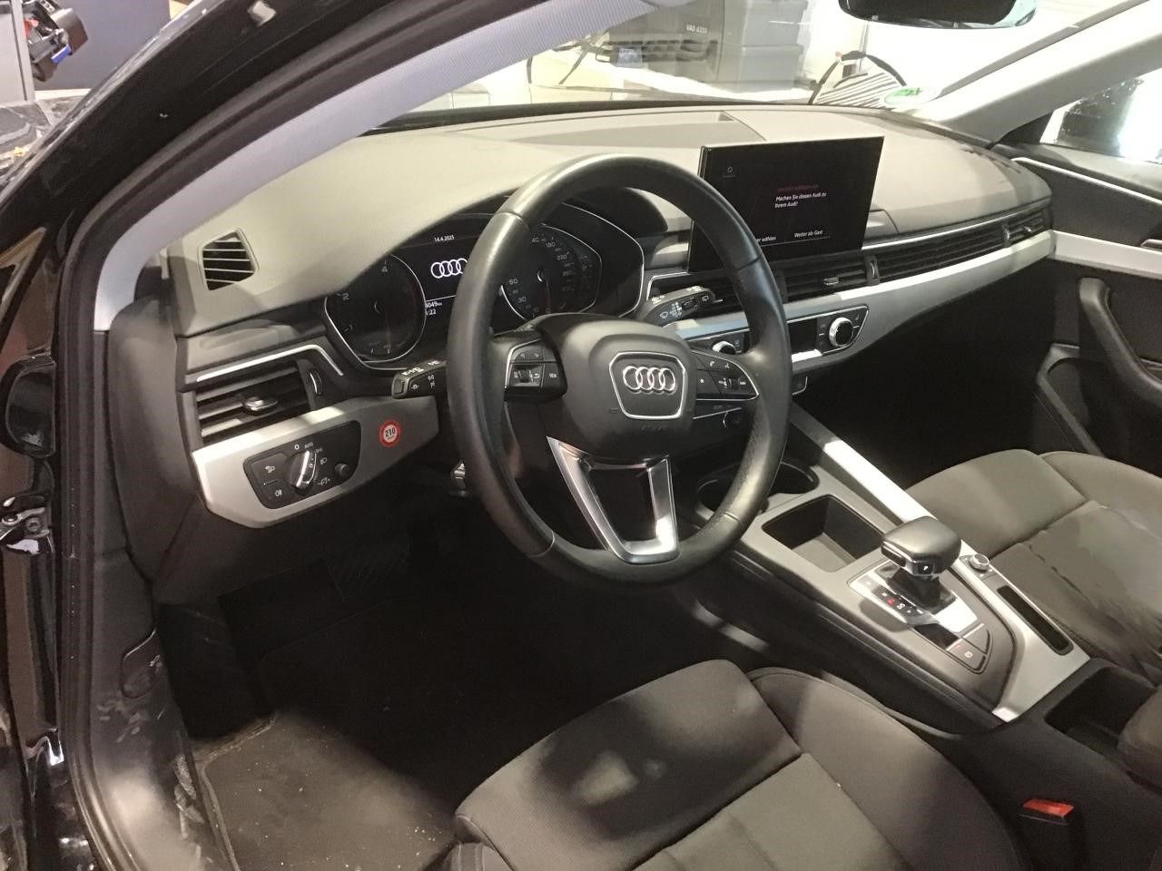 Fahrzeugabbildung Audi A4 Avant 35 TDI S tronic S line |FLA|ACC|CarPlay