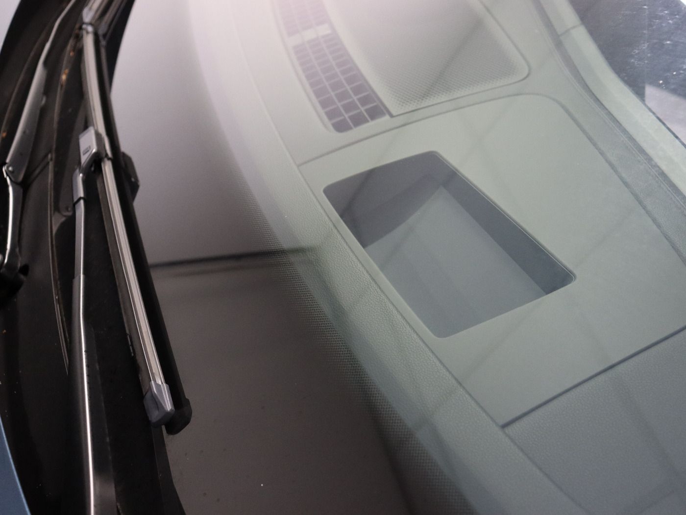 Fahrzeugabbildung Volkswagen Tiguan 2.0TDI DSG Elegance |AHK|Matrix|4xSHZG|LM
