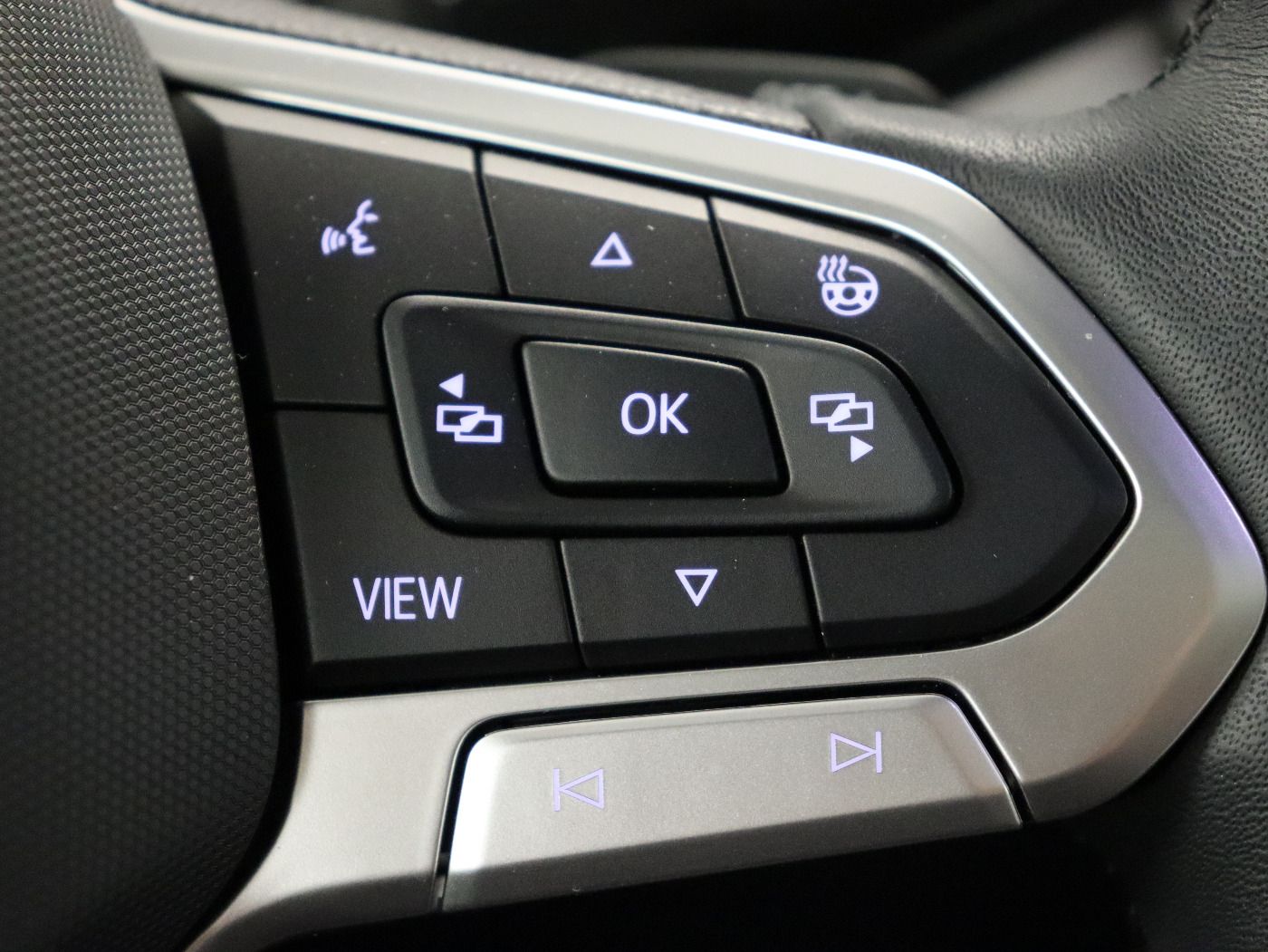 Fahrzeugabbildung Volkswagen Tiguan 2.0TDI DSG Elegance |AHK|Matrix|4xSHZG|LM