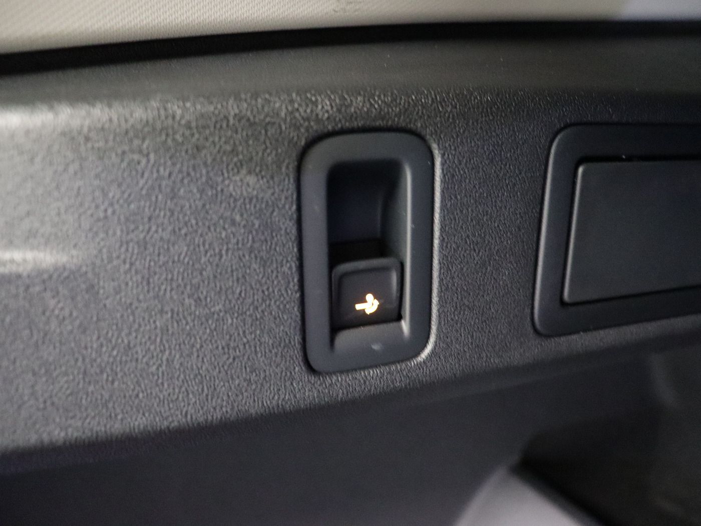 Fahrzeugabbildung Volkswagen Tiguan 2.0TDI DSG Elegance |AHK|Matrix|4xSHZG|LM