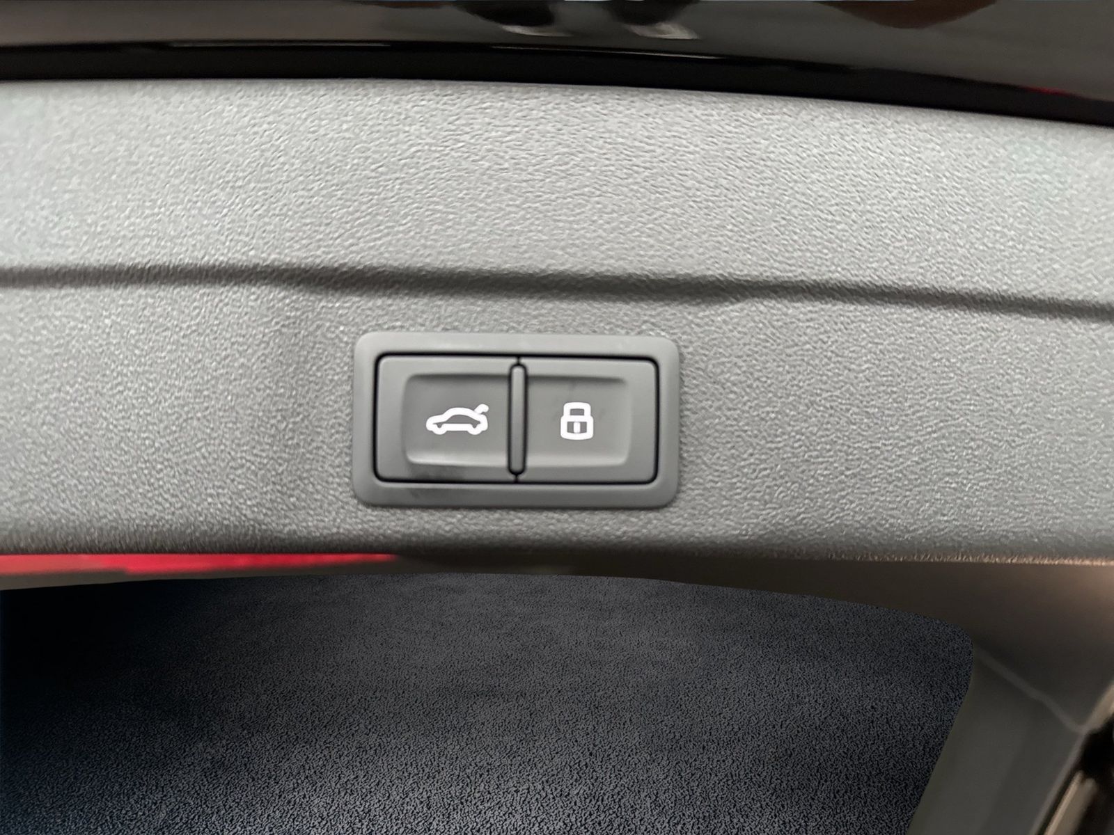 Fahrzeug autohaus mense Fahrzeugabbildung Audi A6 Avant TDI quattro 150 kW S tronic |Luft|AHK