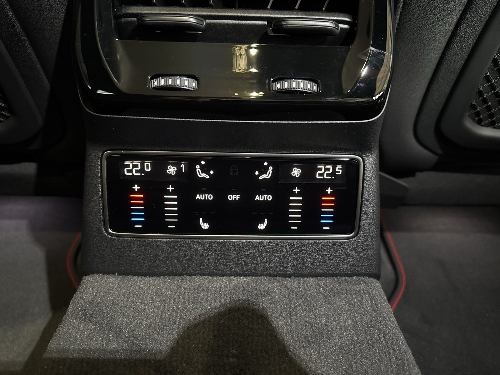 Fahrzeug autohaus mense Fahrzeugabbildung Audi A6 Avant TDI quattro 150 kW S tronic |Luft|AHK