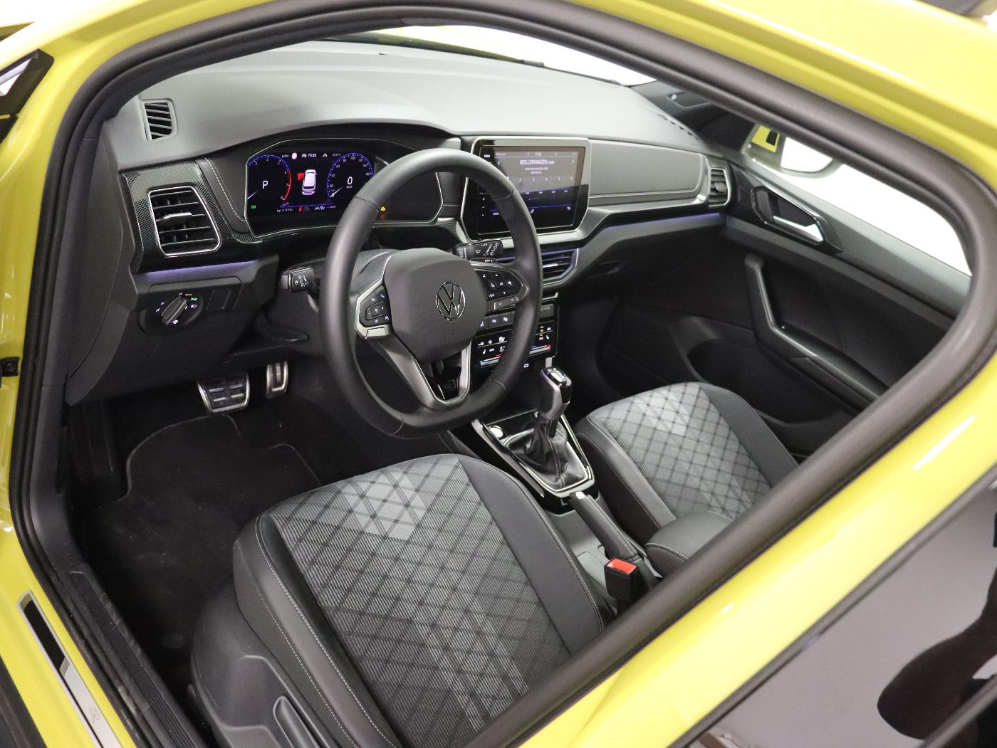 Fahrzeugabbildung Volkswagen T-CROSS 1.5 TSI DSG R-line |Matrix|ACC|VirtualCP