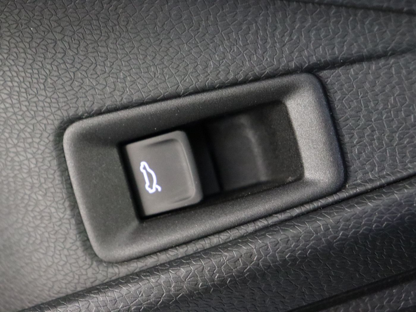 Fahrzeugabbildung Volkswagen ID.4 Pro Move |AHK|WPumpe|CarPlay|SpurH|el.Heck