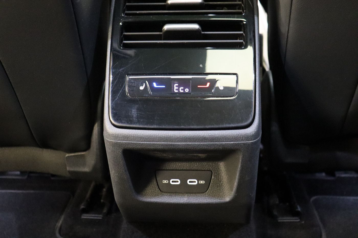 Fahrzeug autohaus mense Fahrzeugabbildung Volkswagen ID.7 Tourer Pro |AHK|Pano|4xSHZG|Massage|Navi|LM