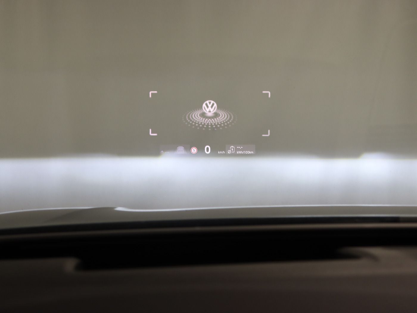 Fahrzeugabbildung Volkswagen ID.7 Tourer Pro |AHK|4xSHZG|Massage|Navi|ACC|h/k