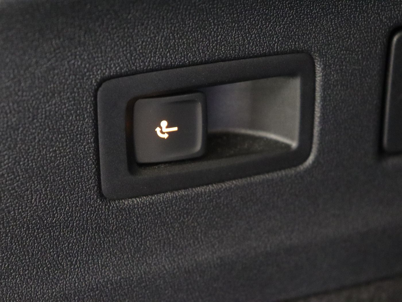 Fahrzeugabbildung Volkswagen ID.7 Tourer Pro |AHK|4xSHZG|Massage|Navi|ACC|h/k