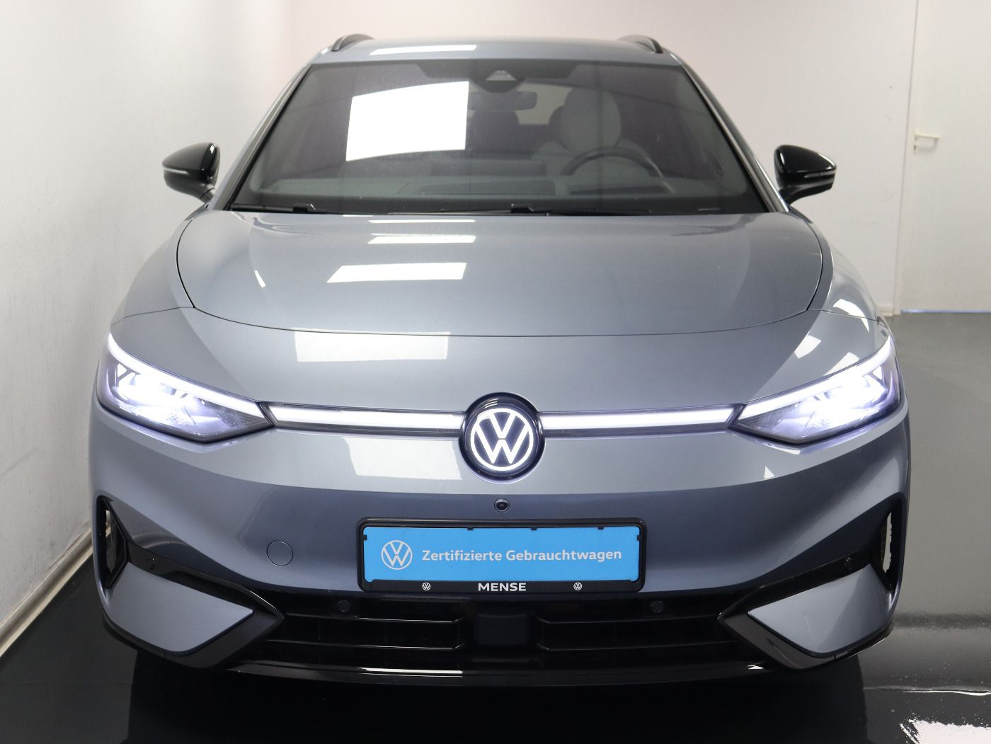 Fahrzeugabbildung Volkswagen ID.7 Tourer Pro |AHK|4xSHZG|Massage|Navi|ACC|h/k