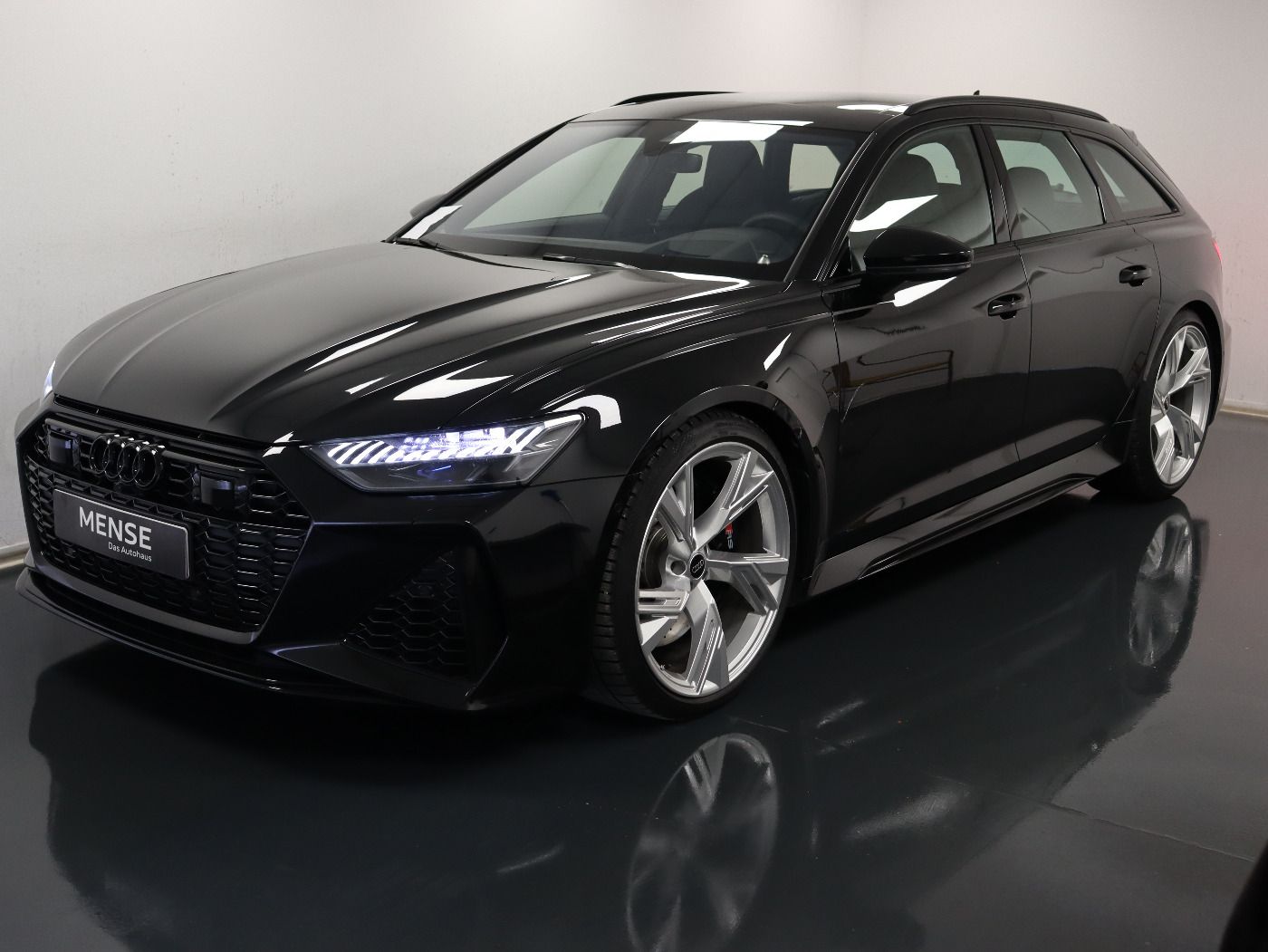 Fahrzeugabbildung Audi RS 6 Avant 4.0 TFSI Quattro tiptronic performanc