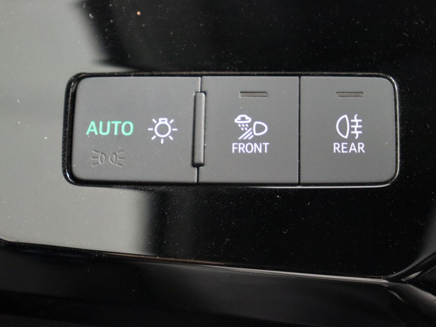 Fahrzeugabbildung Audi Q8 e-tron 55 quattro advanced |Matrix|Luft|LED