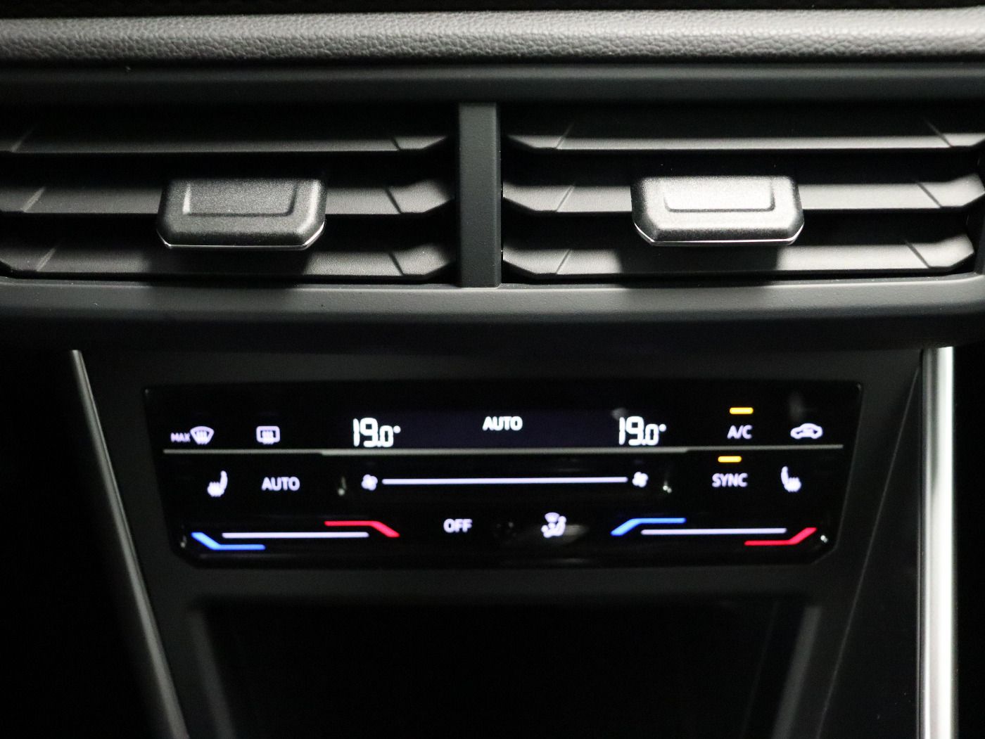 Fahrzeugabbildung Volkswagen Taigo 1.TSI Life |Matrix|VirtualCP|CarPlay|LM