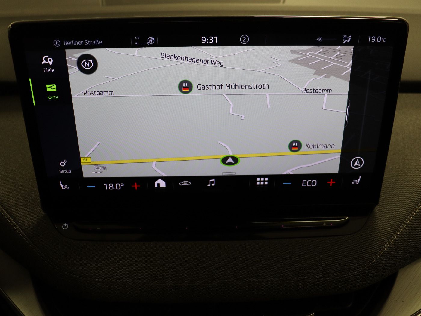Fahrzeugabbildung SKODA Enyaq |AHK|FLA|ACC|elSitz|Navi|W-Paket|LaneAss