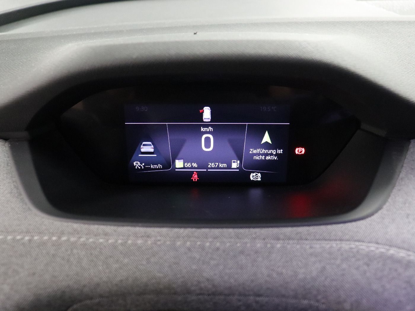 Fahrzeugabbildung SKODA Enyaq |AHK|FLA|ACC|elSitz|Navi|W-Paket|LaneAss