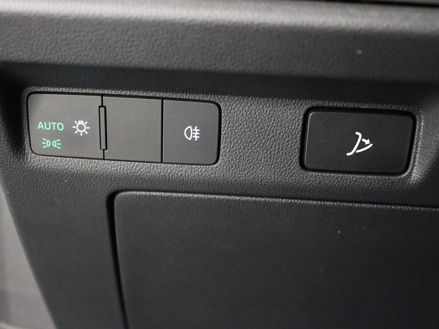 Fahrzeugabbildung SKODA Enyaq |AHK|FLA|ACC|elSitz|Navi|W-Paket|LaneAss