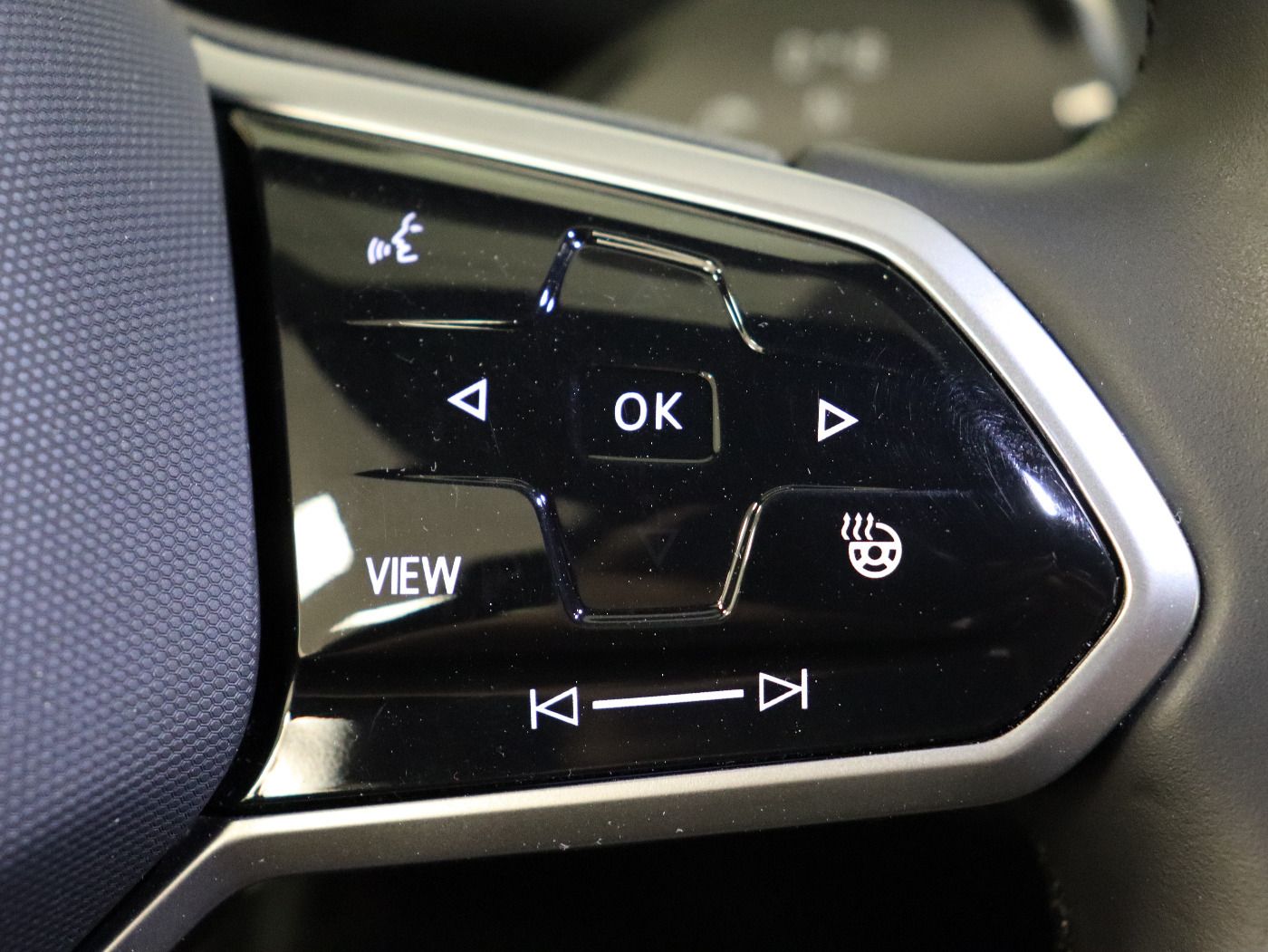 Fahrzeugabbildung Volkswagen ID.4 Pro Move |AHK|WPumpe|CarPlay|SpurH|el.Heck