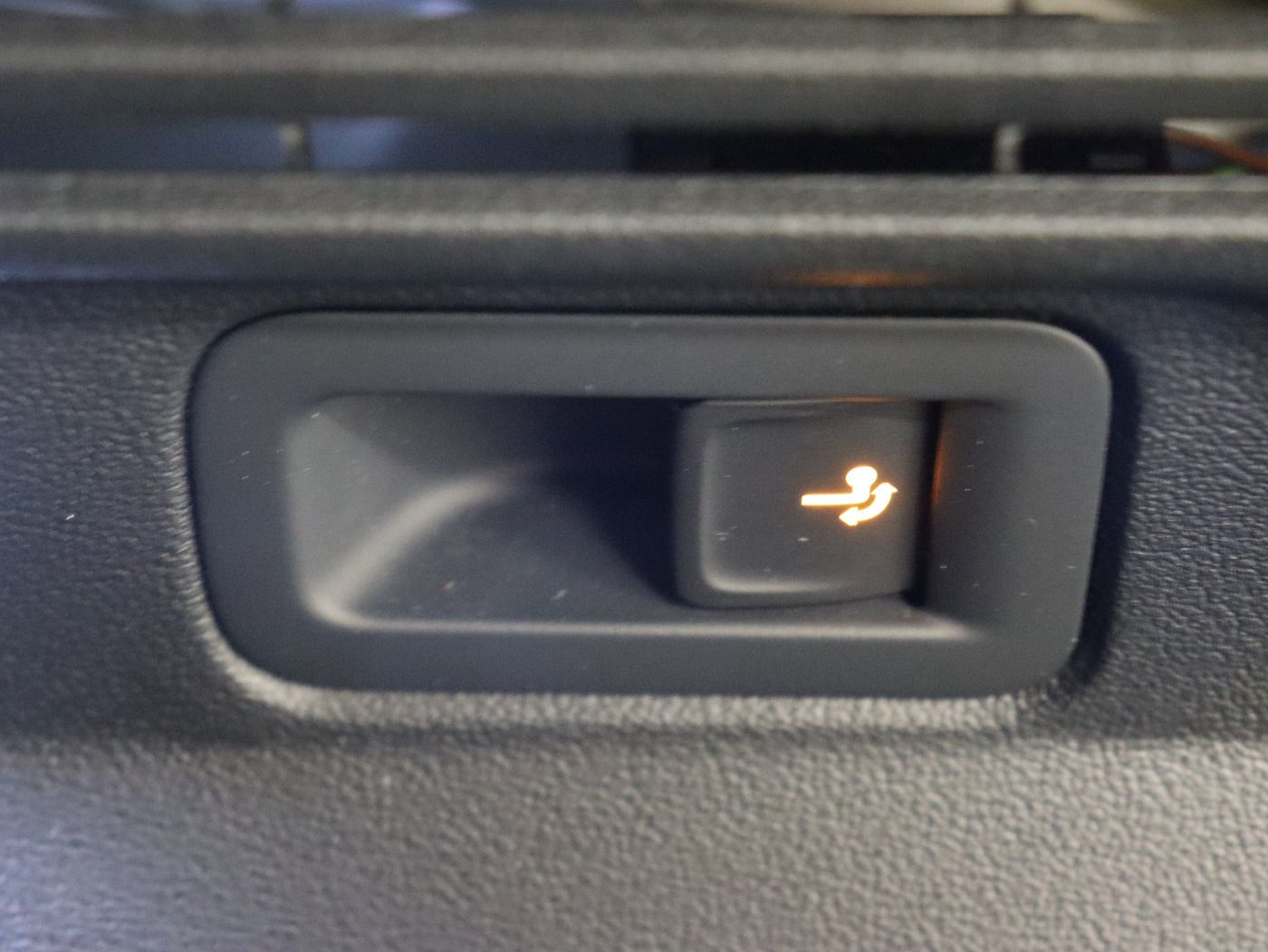 Fahrzeugabbildung Volkswagen ID.4 Pro Move |AHK|WPumpe|CarPlay|SpurH|el.Heck