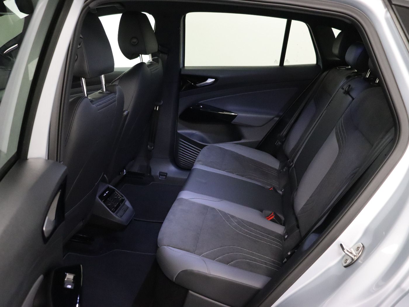 Fahrzeugabbildung Volkswagen ID.4 Pro Move |AHK|WPumpe|CarPlay|SpurH|el.Heck