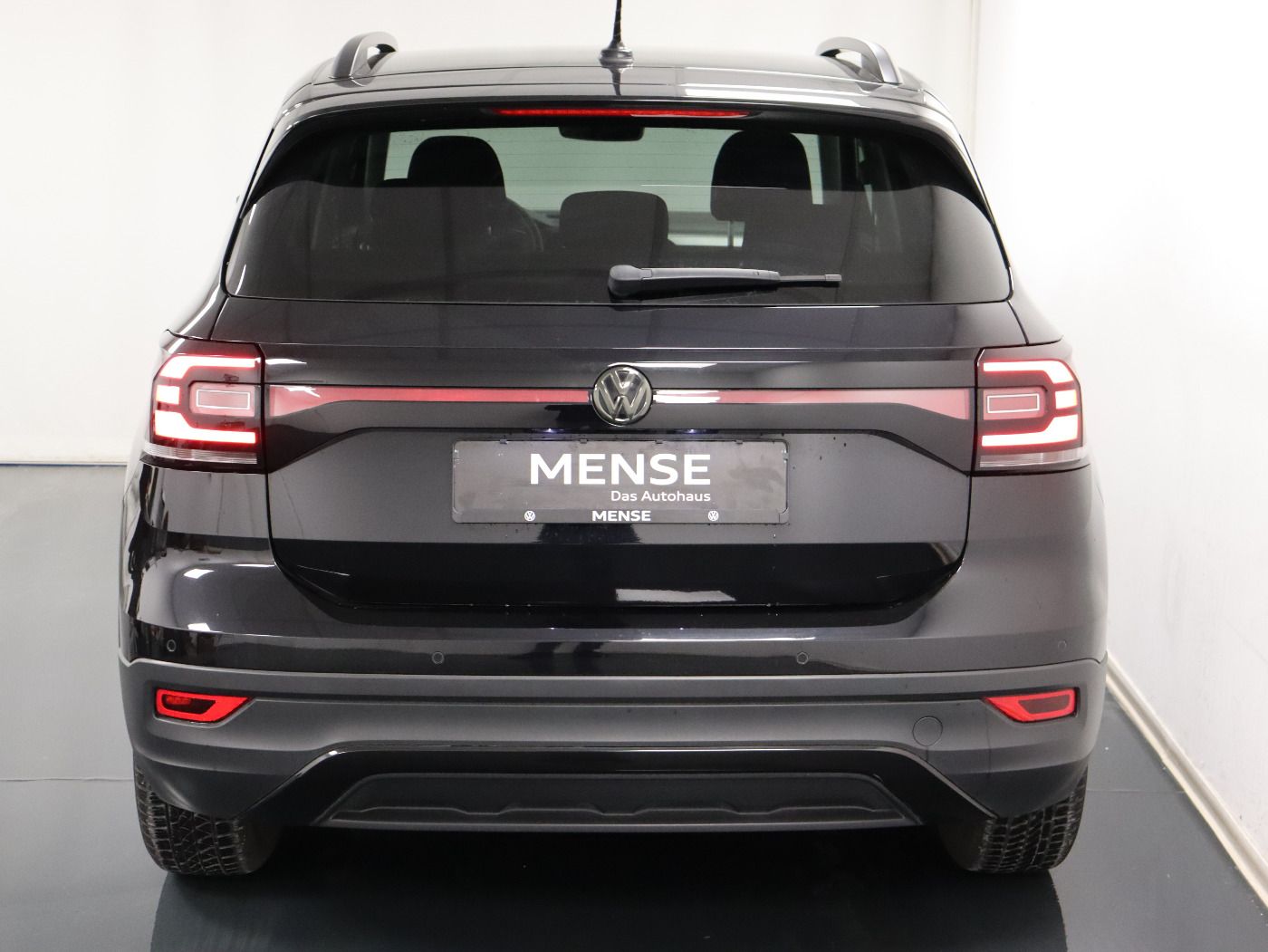 Fahrzeugabbildung Volkswagen T-Cross 1.0 TSI Life Navi BlindSpot FrontAssist