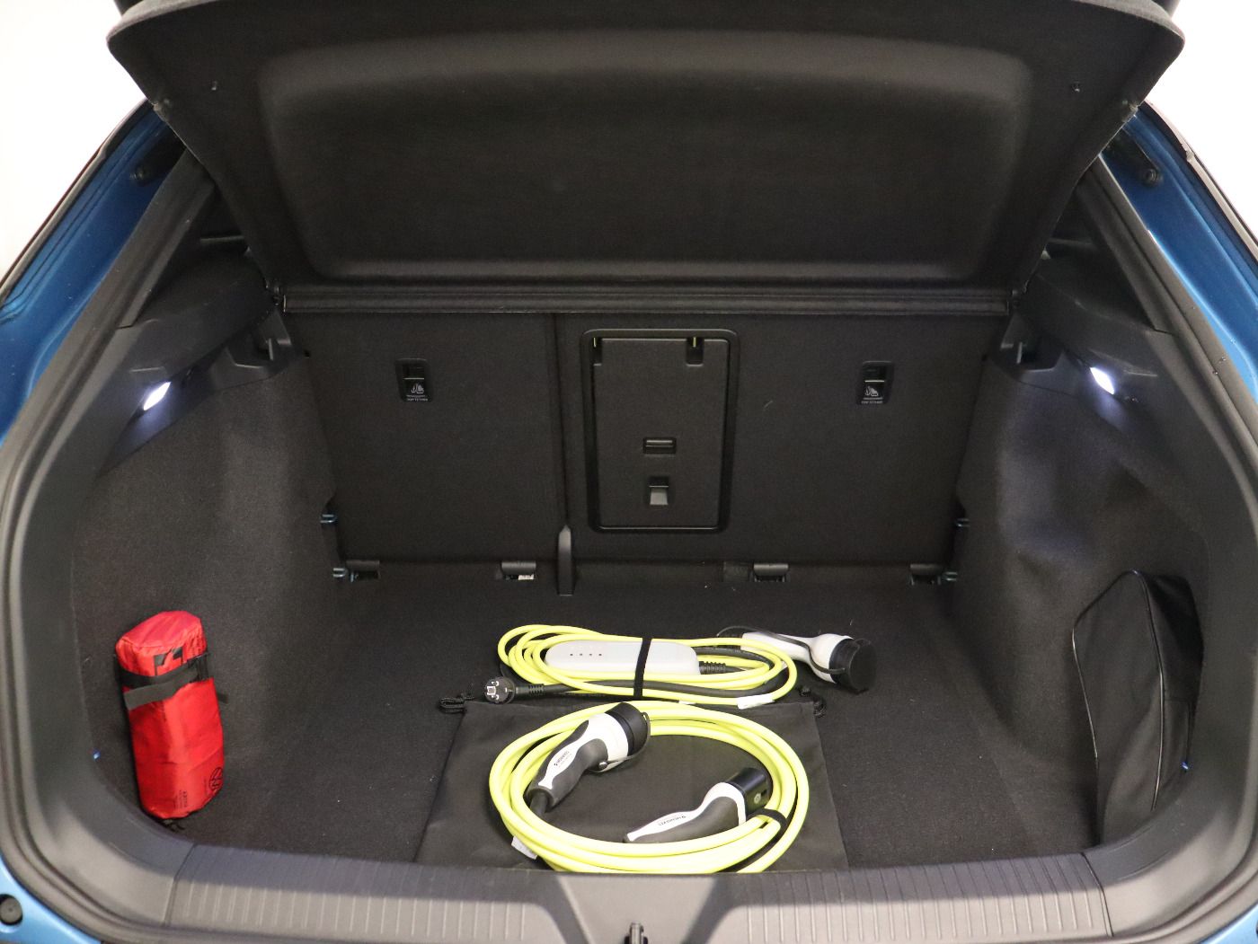 Fahrzeugabbildung Volkswagen ID.4 Pro Move |AHK|CarPlay|el.Heck|LED|KlimaA|LM