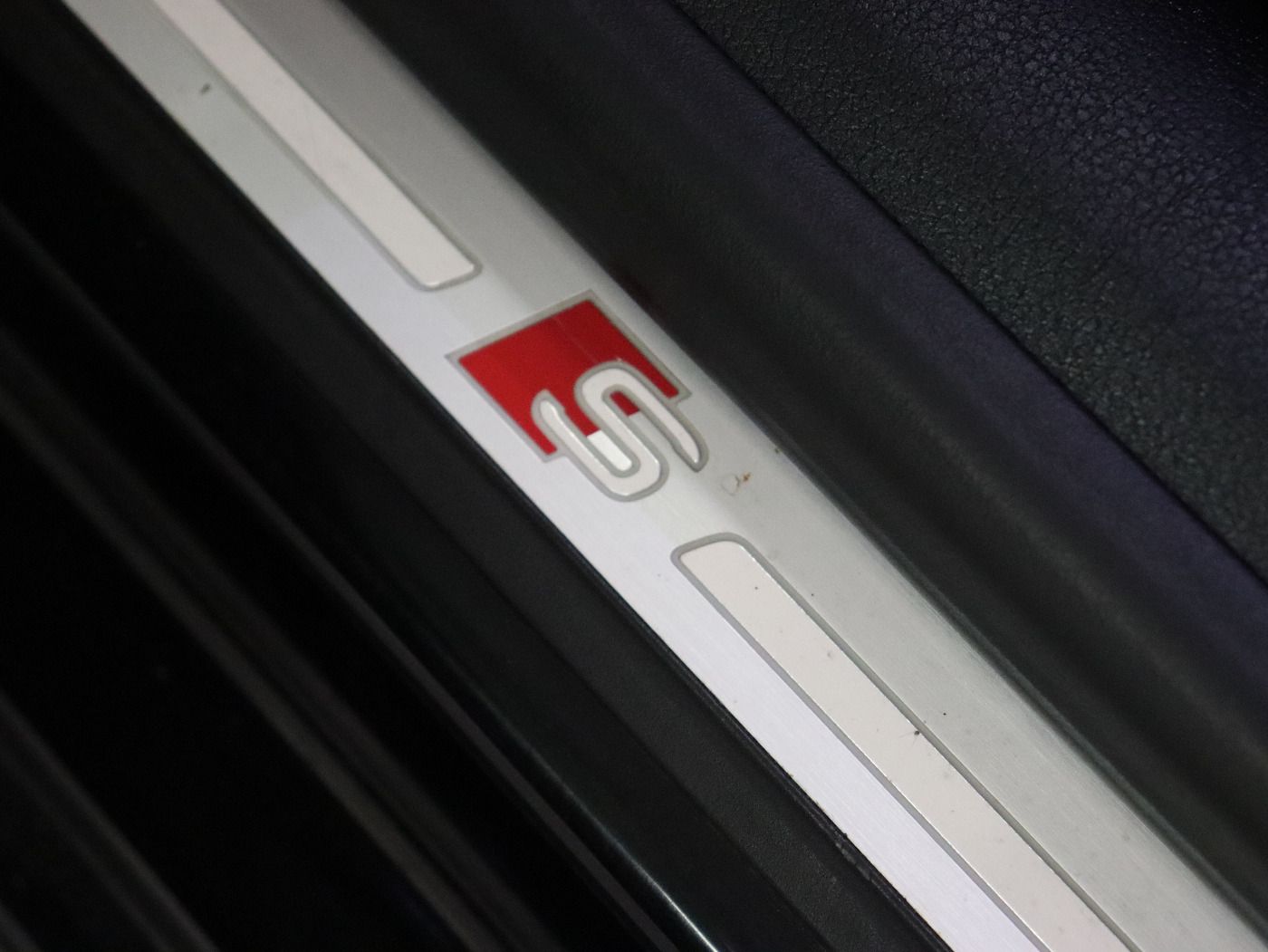 Fahrzeugabbildung Audi A3 Cabriolet 40TFSI quattro S-Line |Matrix|LM