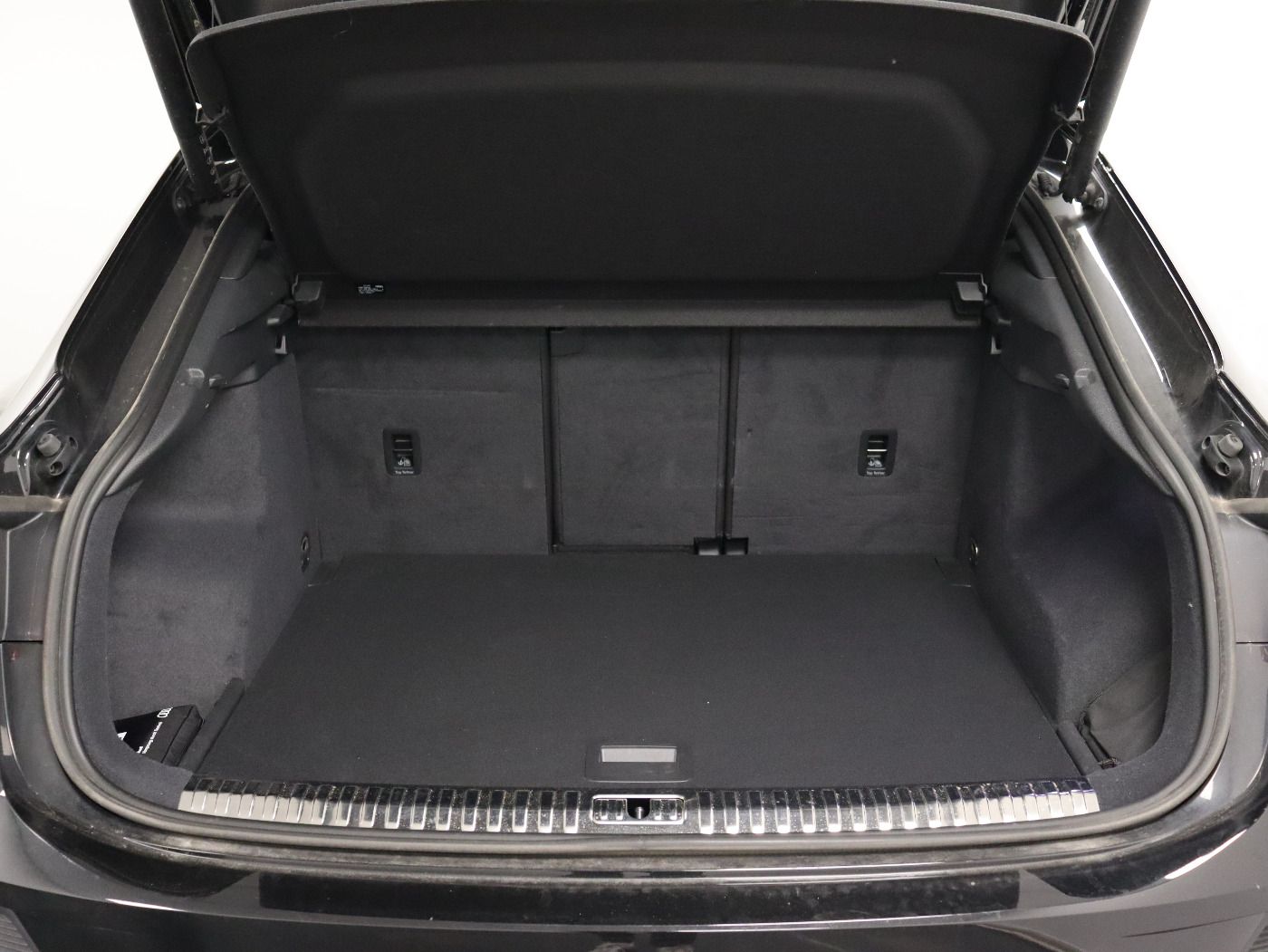 Fahrzeugabbildung Audi Q3 Sportback 45 TFSI quattro S tronic S-Line |LM