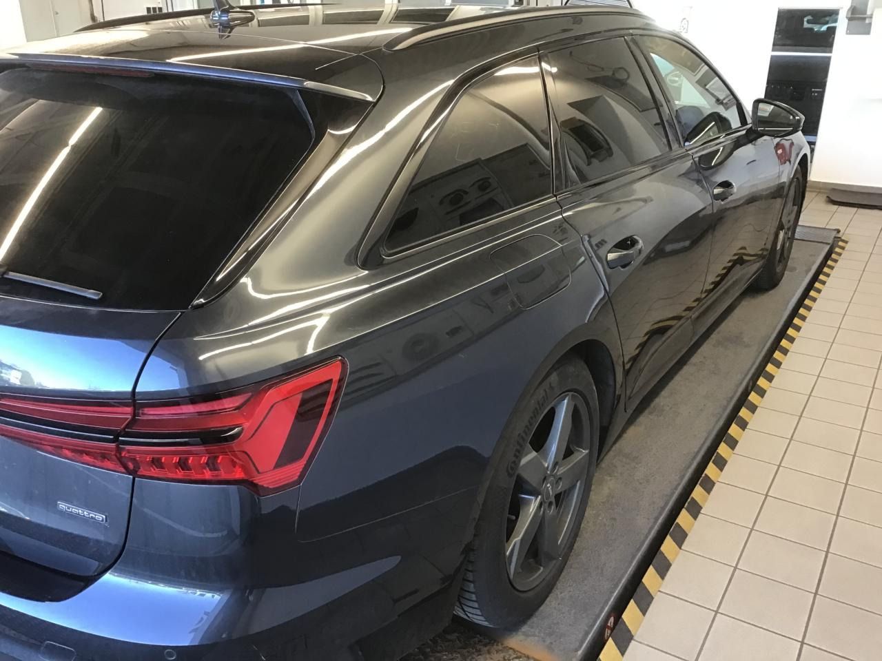 Fahrzeugabbildung Audi A6 Avant 45 TDI quattro S tronic S-Line |Matrix