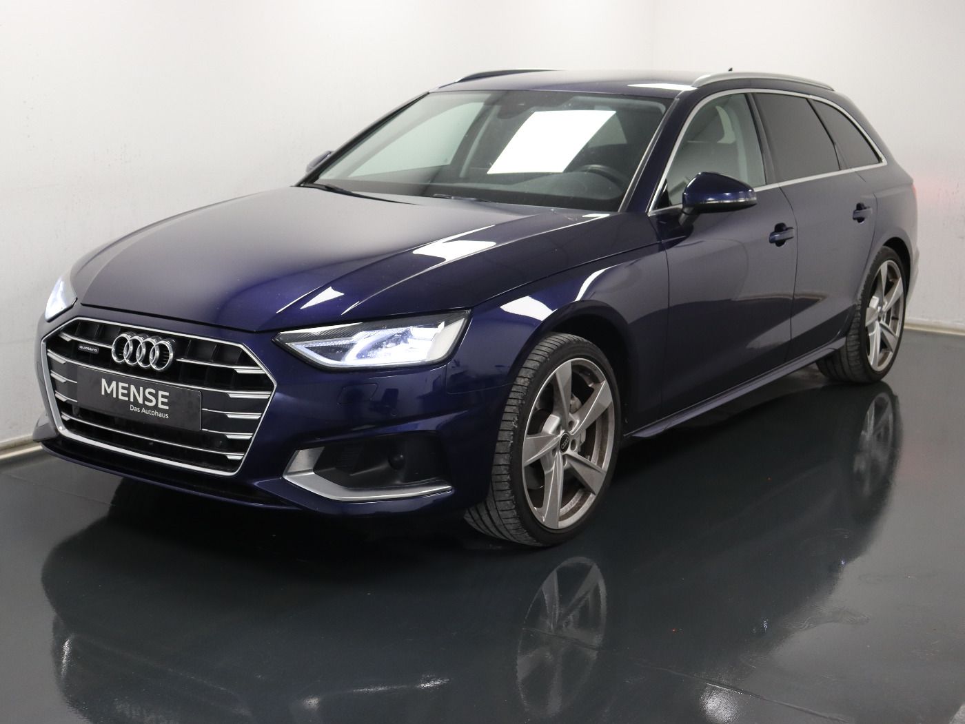 Fahrzeugabbildung Audi A4 Avant 40 TDI quattro S tronic advanced |FLA