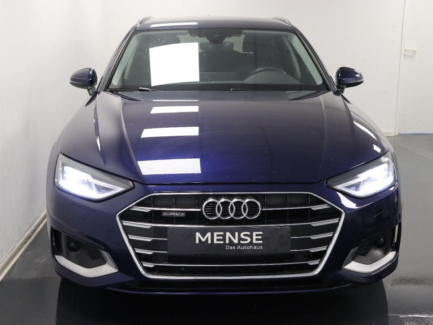 Fahrzeugabbildung Audi A4 Avant 40 TDI quattro S tronic advanced |FLA