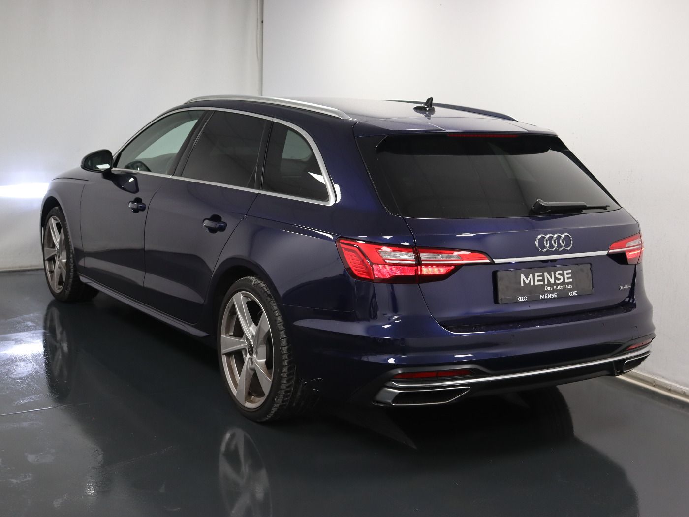 Fahrzeugabbildung Audi A4 Avant 40 TDI quattro S tronic advanced |FLA