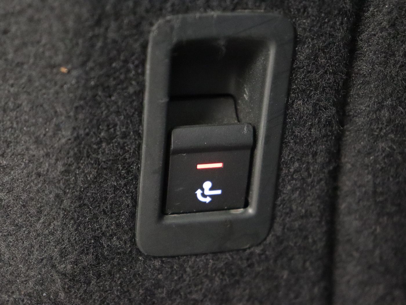 Fahrzeugabbildung Audi A4 Avant 40 TDI quattro S tronic S-Line |FLA|ACC