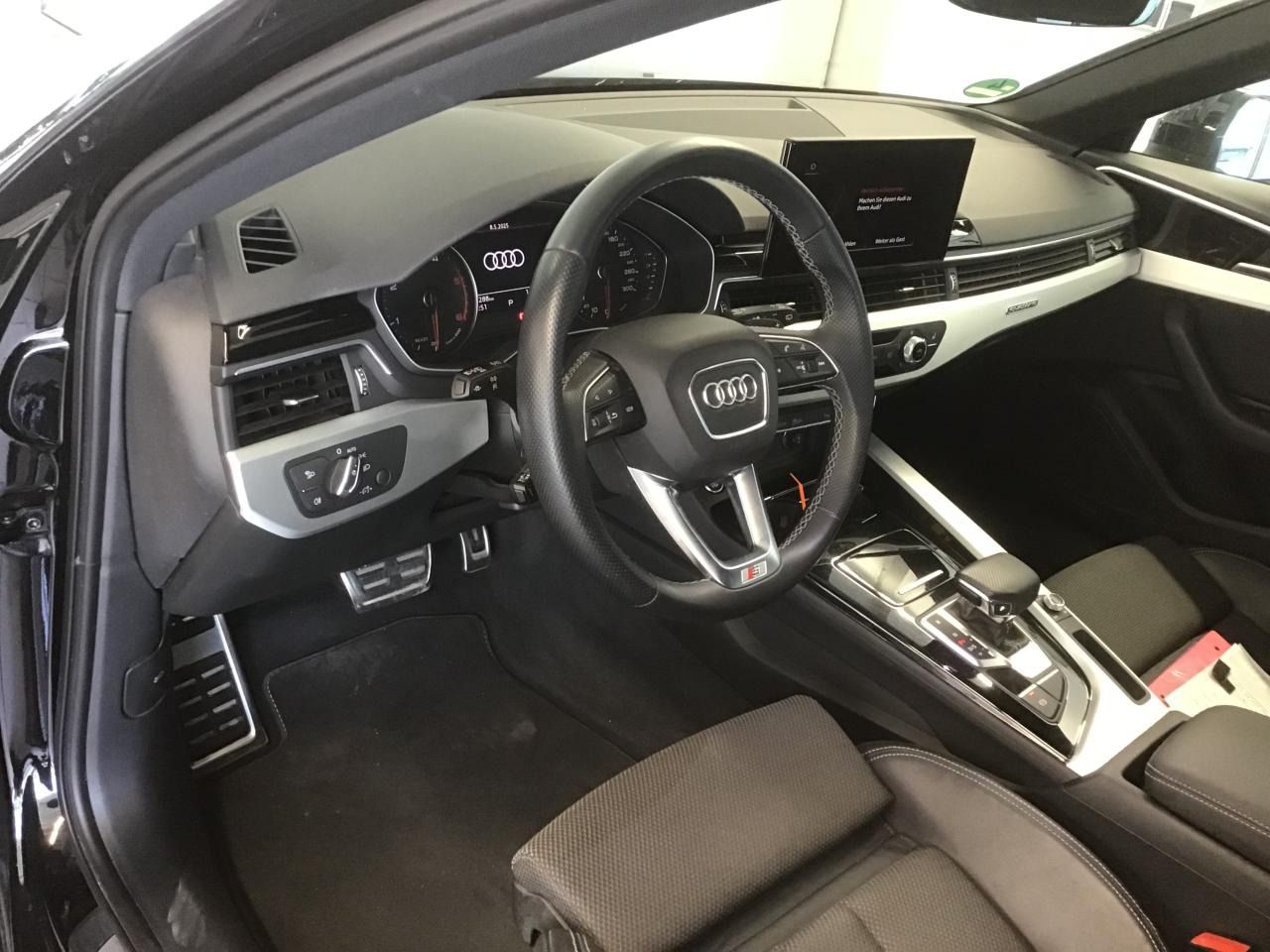 Fahrzeugabbildung Audi A4 Avant 40 TDI quattro S tronic S-Line |FLA|ACC