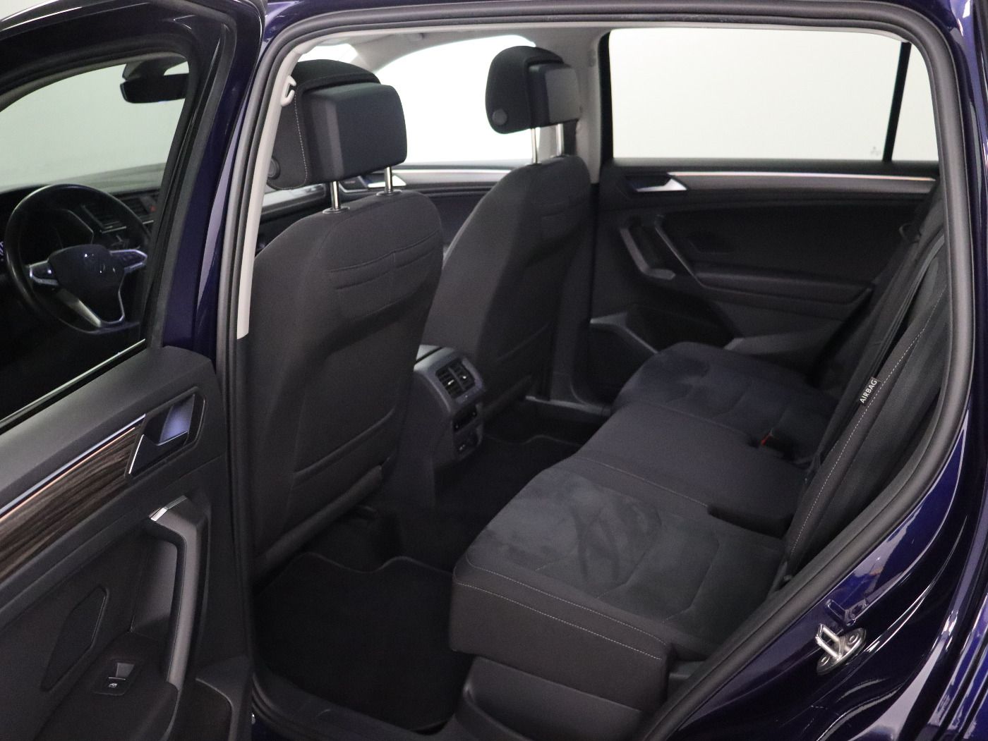 Fahrzeugabbildung Volkswagen Tiguan Allspace Life 2.0 TDI SCR 110 kW 6-Gang