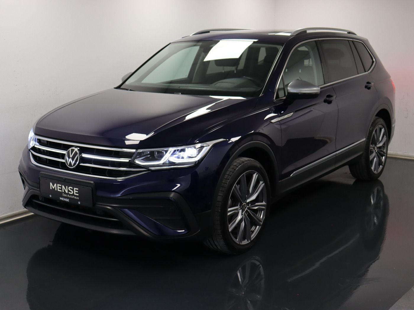 Fahrzeugabbildung Volkswagen Tiguan Allspace Life 2.0 TDI SCR 110 kW 6-Gang
