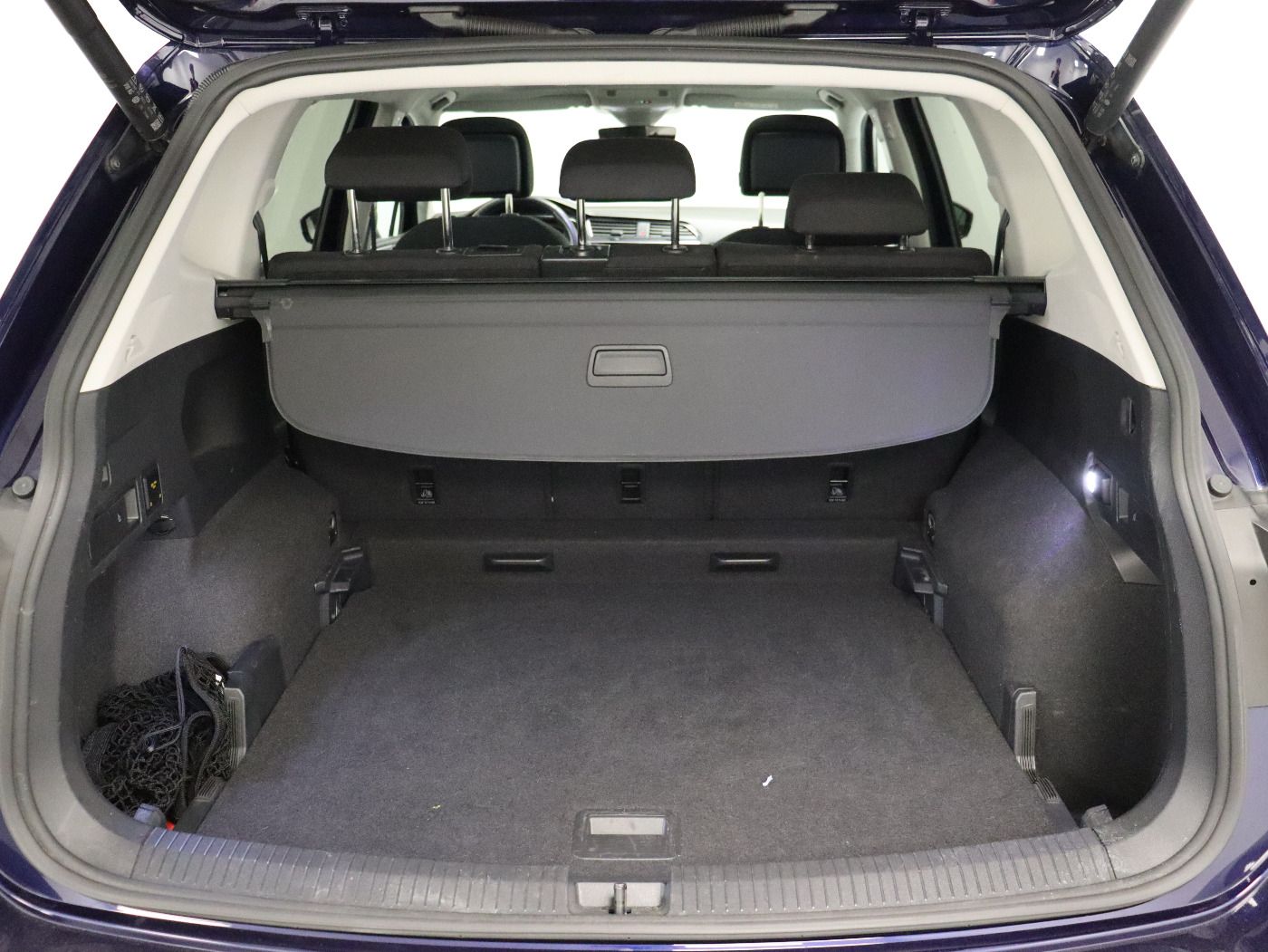 Fahrzeugabbildung Volkswagen Tiguan Allspace Life 2.0 TDI SCR 110 kW 6-Gang
