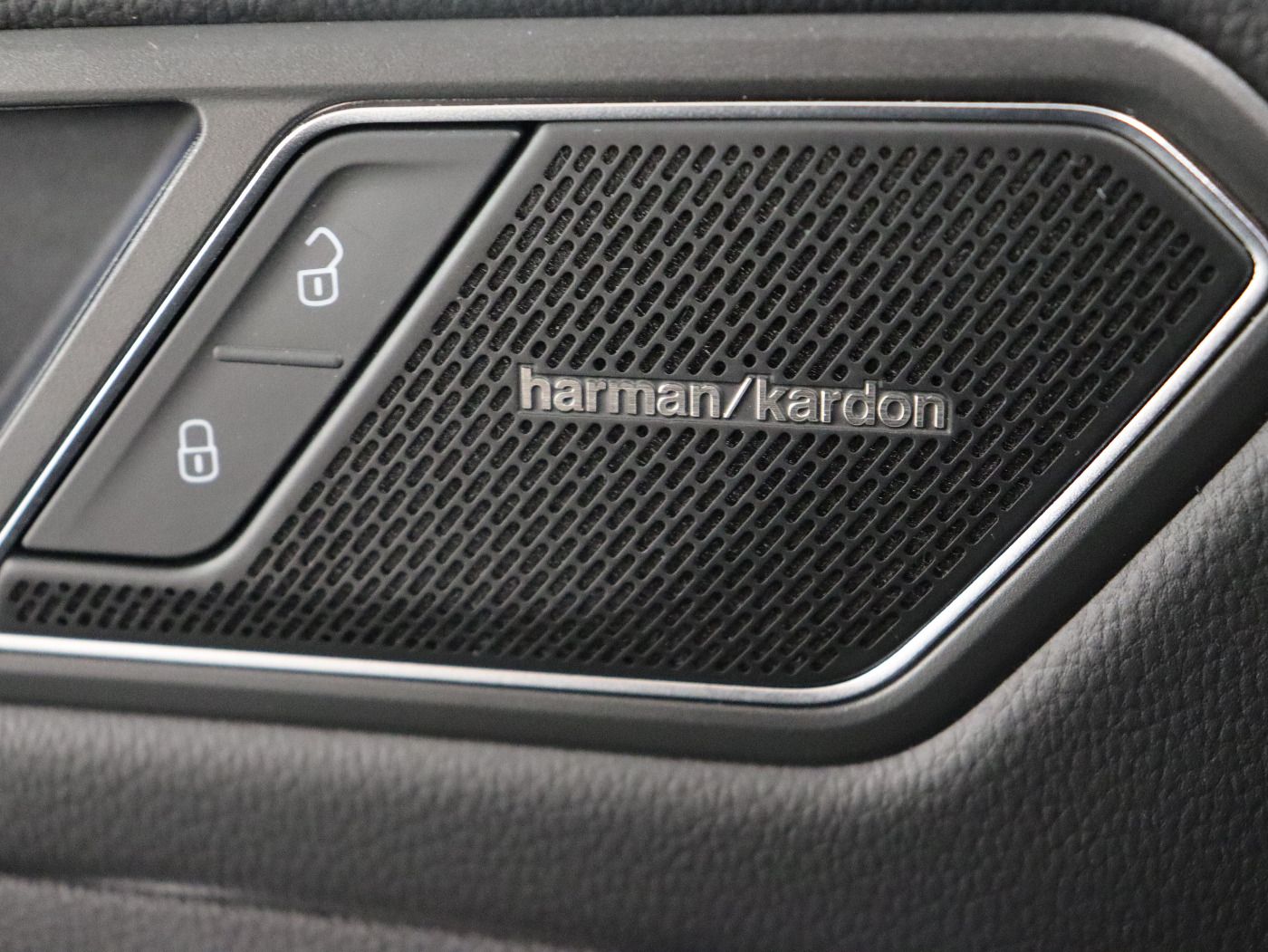 Fahrzeugabbildung Volkswagen Tiguan Allspace Life 2.0 TDI SCR 110 kW 6-Gang