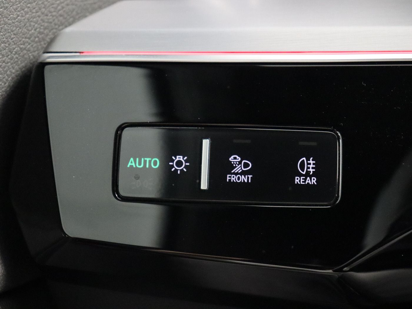 Fahrzeugabbildung Audi Q8 e-tron Sportback 55 quattro advanced |Luft