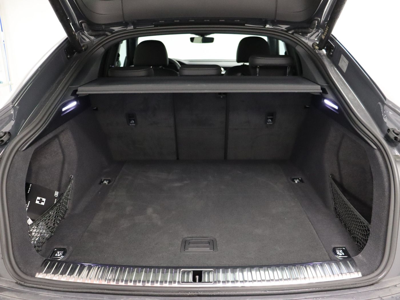Fahrzeugabbildung Audi Q8 e-tron Sportback 55 quattro advanced |Luft