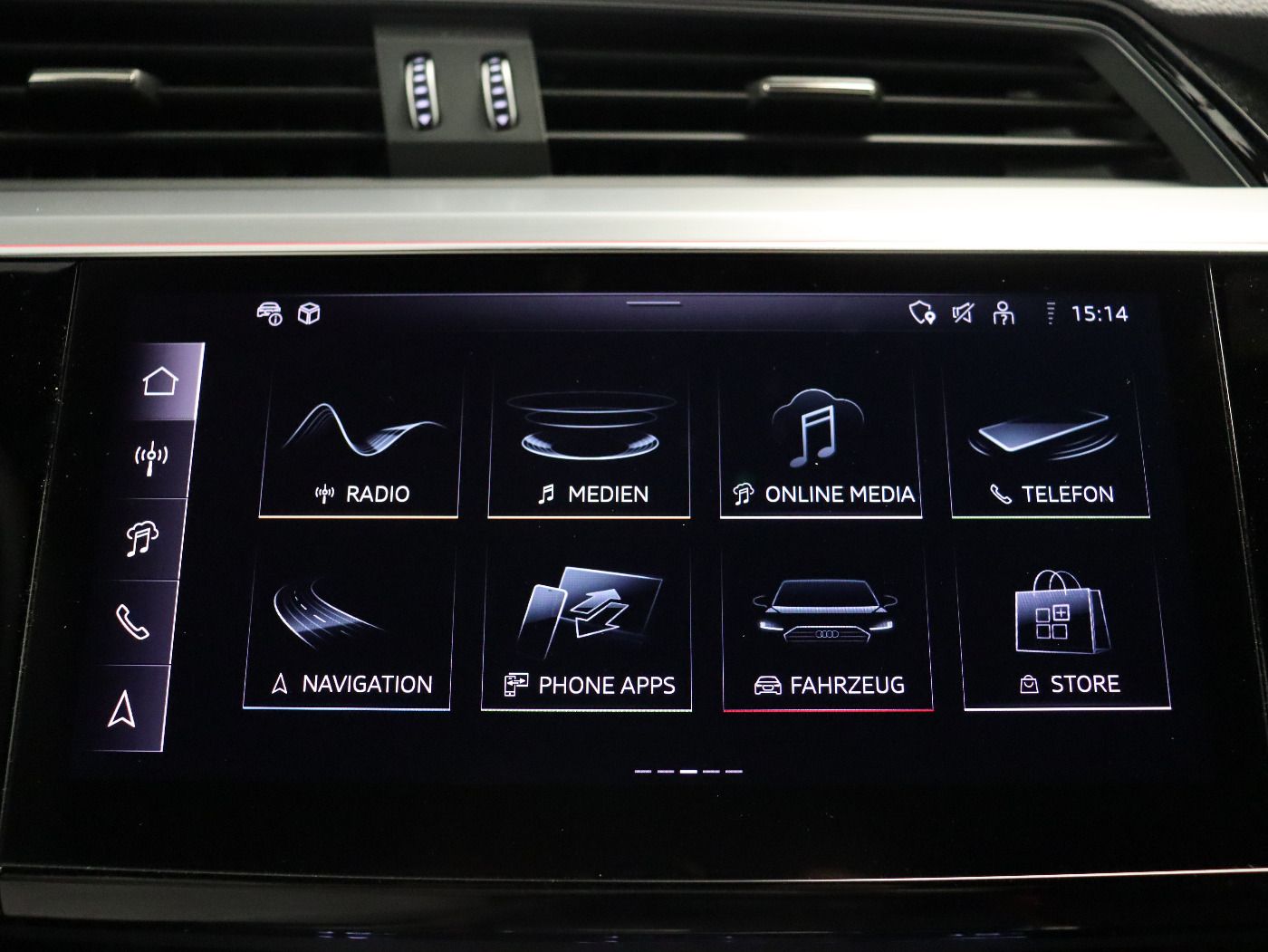 Fahrzeugabbildung Audi Q8 e-tron Sportback 55 quattro advanced |Luft