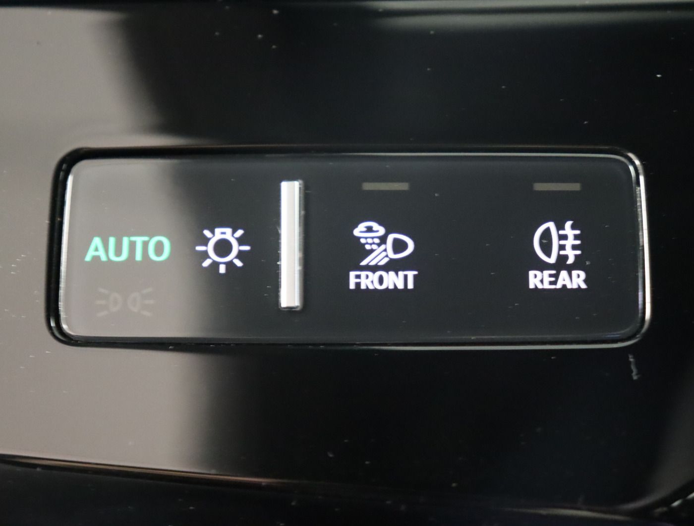 Fahrzeugabbildung Audi Q8 e-tron 55 quattro advanced |Matrix|Luft|ACC