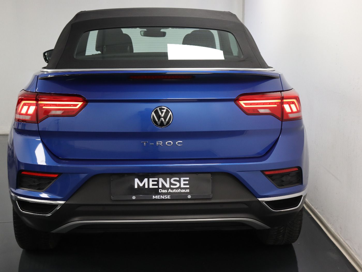 Fahrzeugabbildung Volkswagen T-Roc Cabriolet 1.5 TSI Style Navi RearView Blin